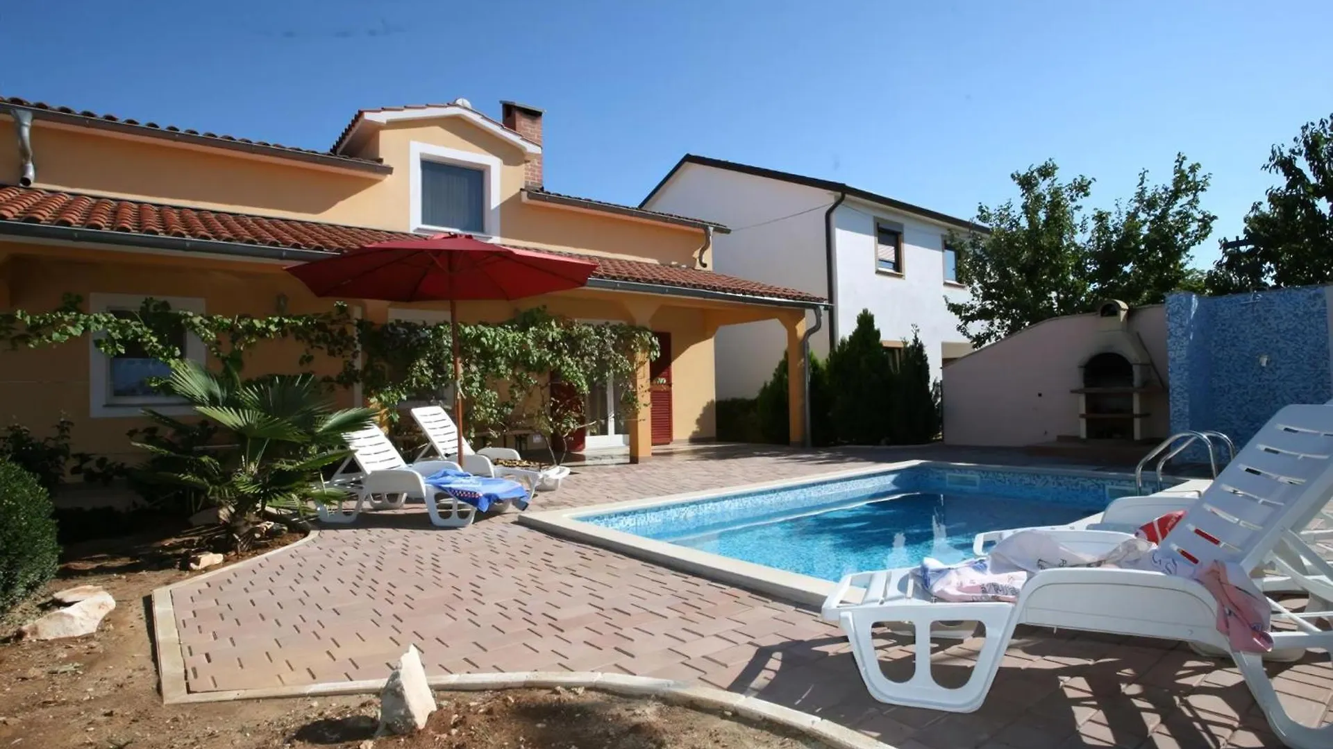 Сasa de vacaciones Klimatisiertes Ferienhaus Mit Garten In Kaštel